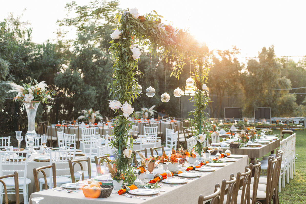 Gartenhochzeit Beleuchtung