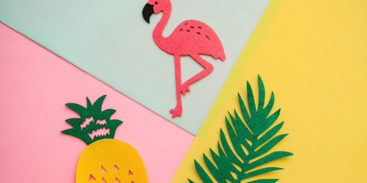 Pineapple and Flamingo Lamps: the Tropical Trend